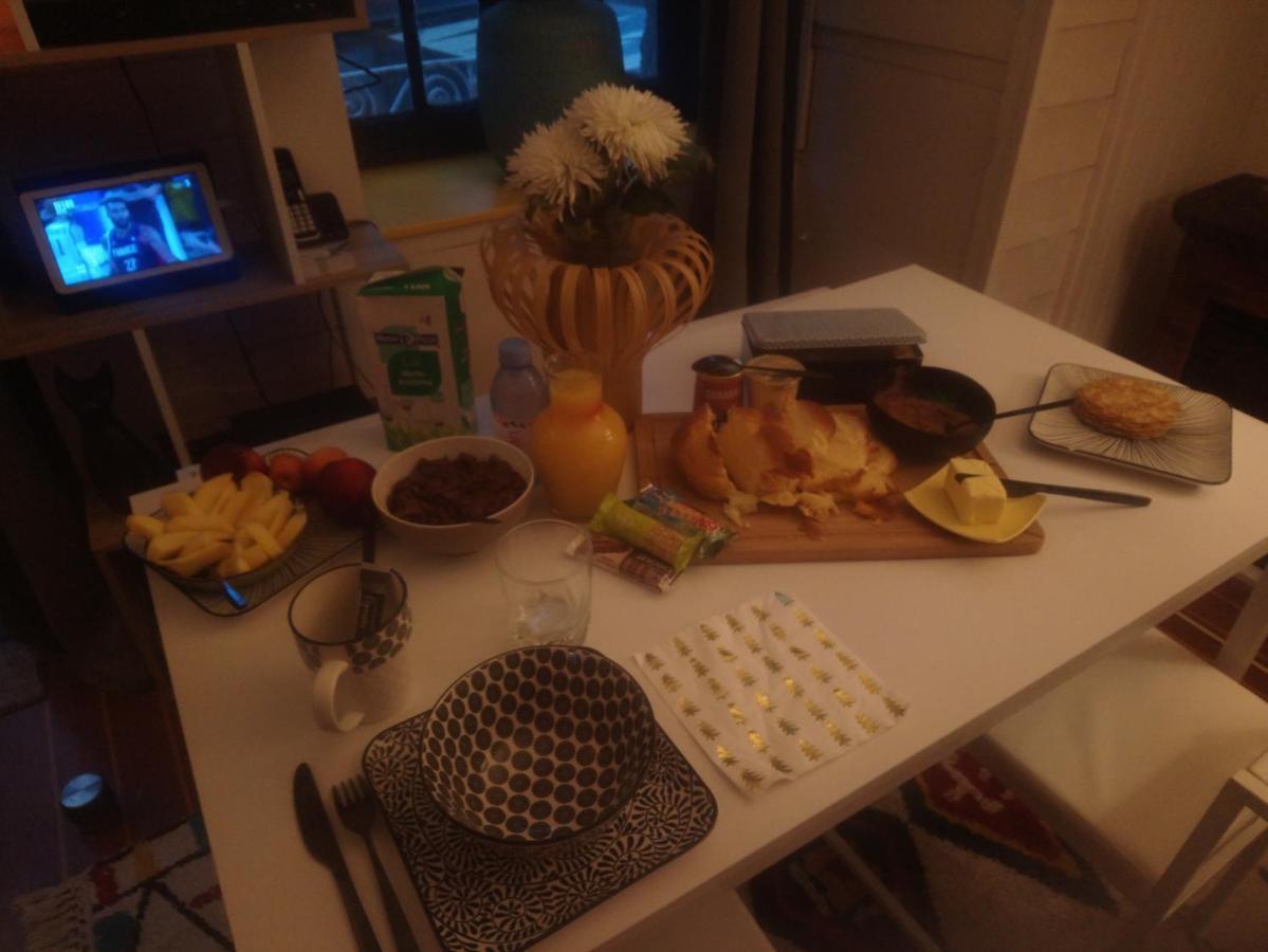 Bienvenue Guest House Saint-Pierre-de-Plesguen ภายนอก รูปภาพ