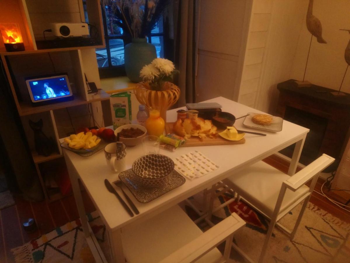 Bienvenue Guest House Saint-Pierre-de-Plesguen ภายนอก รูปภาพ